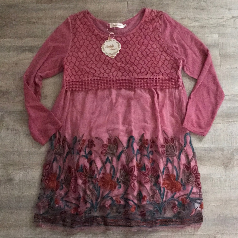 🆕Simply Couture Overlaid Top